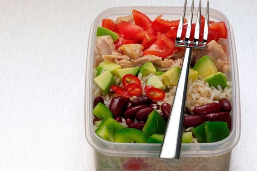 Recept-voor-een-goedkope-en-eiwitrijke-lunch_img900.jpg