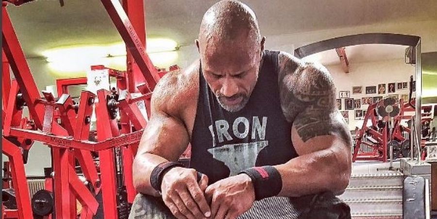 De-5-waardevolste-bodybuilding-tips-van-The-Rock_img900.jpg