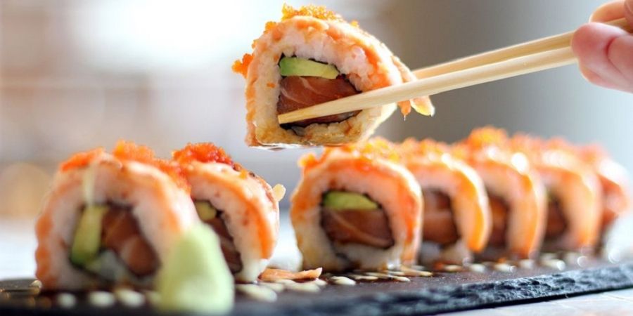 Is-sushi-nou-gezond-en-goed-voor-je-of-niet_img900.jpg