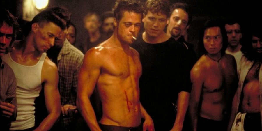 Met-dit-eet-en-trainingsschema-kweekte-Brad-Pitt-zijn-befaamde-Fight-Club-sixpack_img900.jpg