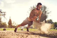 Thumbnail for article: Met deze training verbrand je 1000kcal in een uur