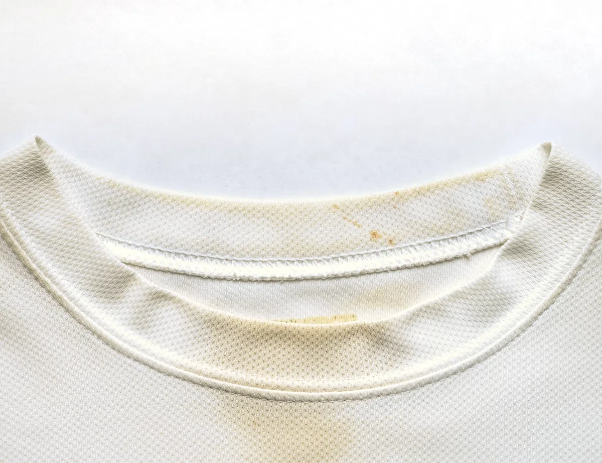 witte shirts gele vlekken oksels