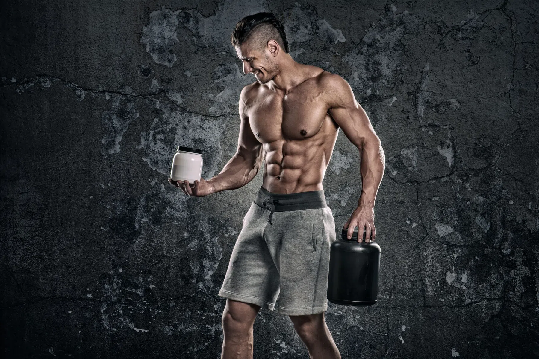 Man met pot creatine