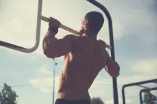 Thumbnail for article: Zo bereid je jezelf voor op de extreme workout 'Murph'