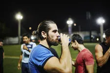 Thumbnail for article: Hard aan het trainen, maar toch alcohol drinken? Tips!