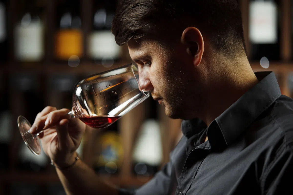 Zo lang blijft wijn houdbaar na het openen van de fles