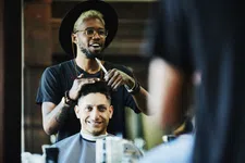 Thumbnail for article: Korte koppen niet te stoppen: drie korte kapsels voor mannen