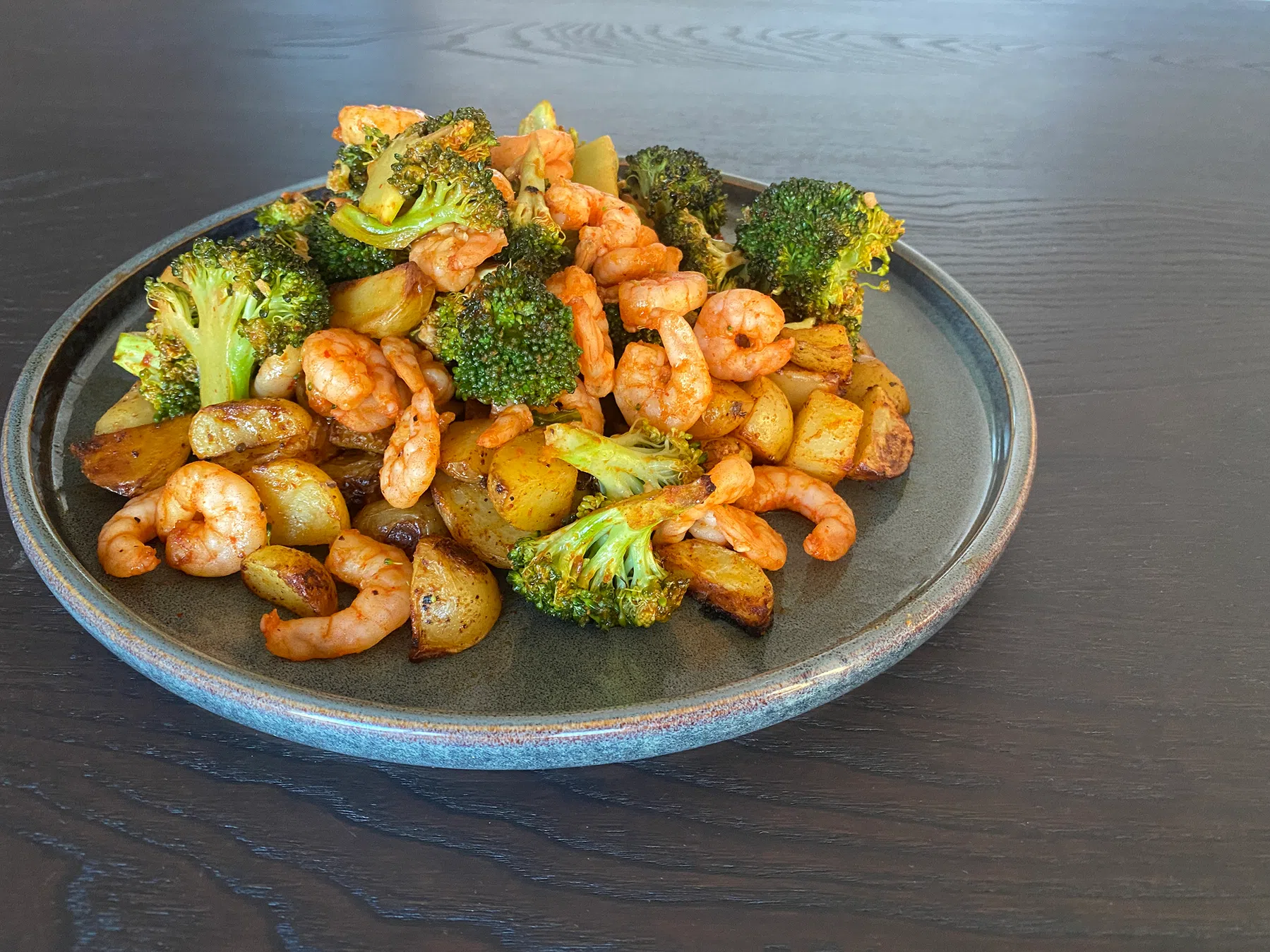 Zoetpittige garnaal met krieltjes en broccoli