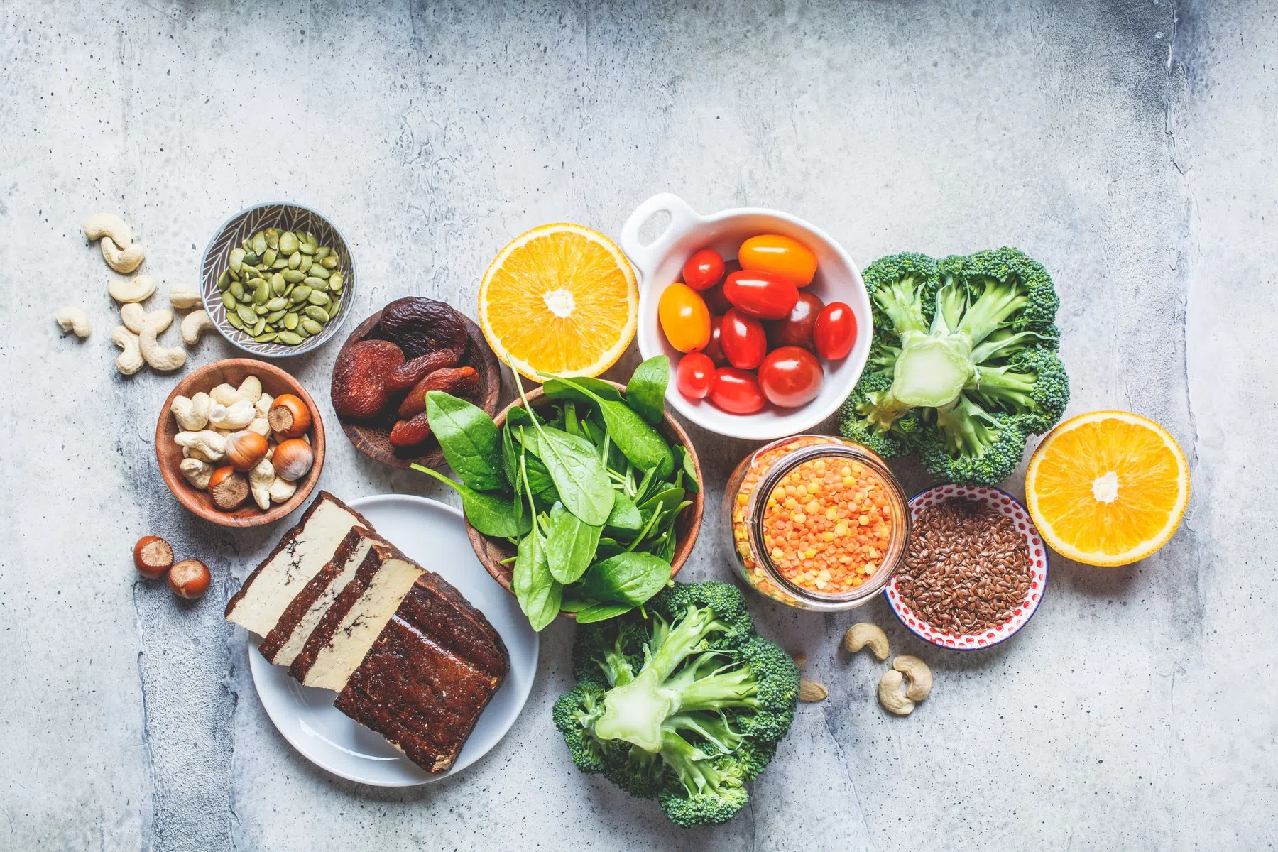 waar zit ijzer in, ijzerrijke voeding, waar zit veel ijzer in, ijzer voeding, in welk drinken zit veel ijzer, voeding met ijzer en vitamine b12