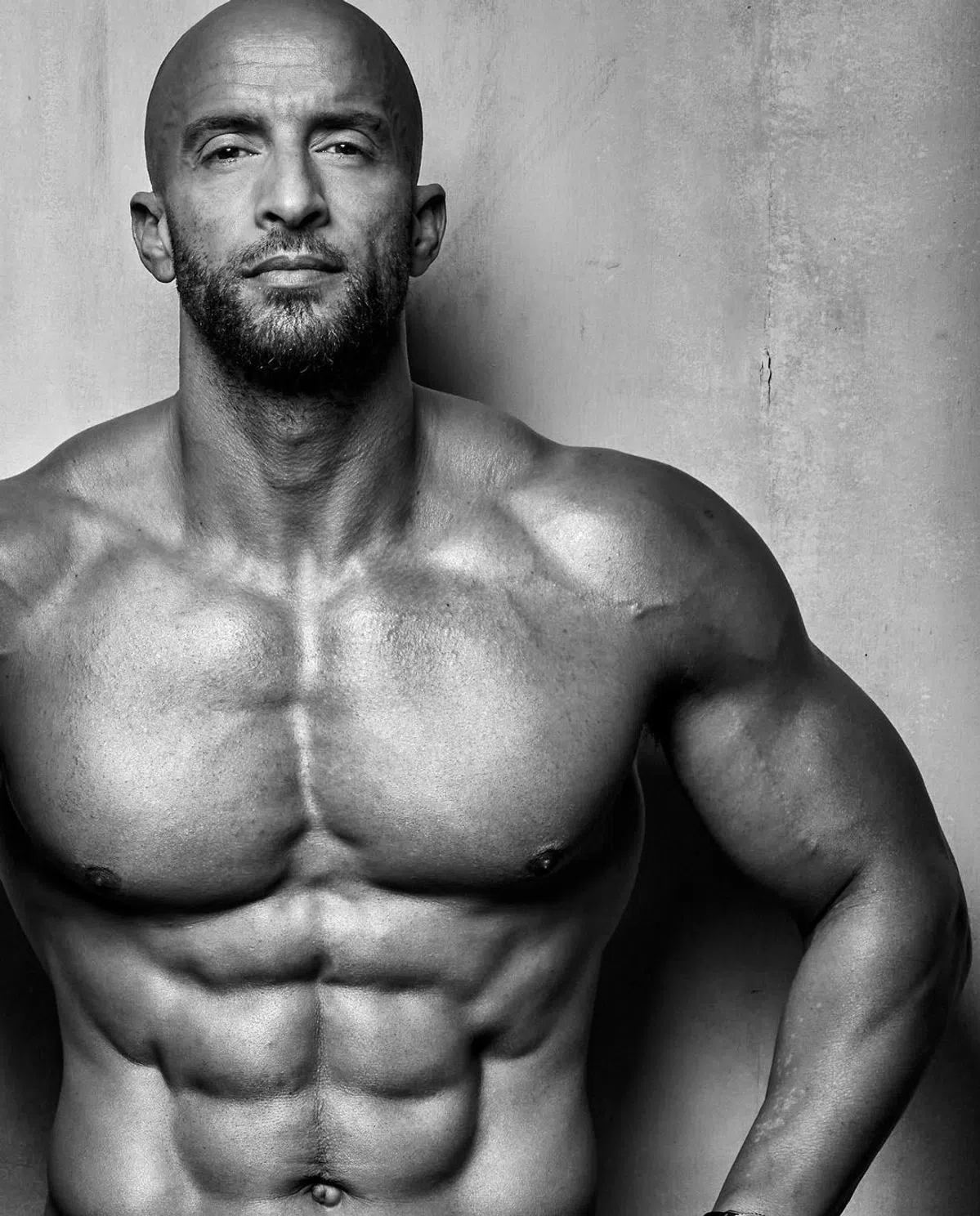Zo kweekte Walid z'n sixpack voor onze jubileum cover