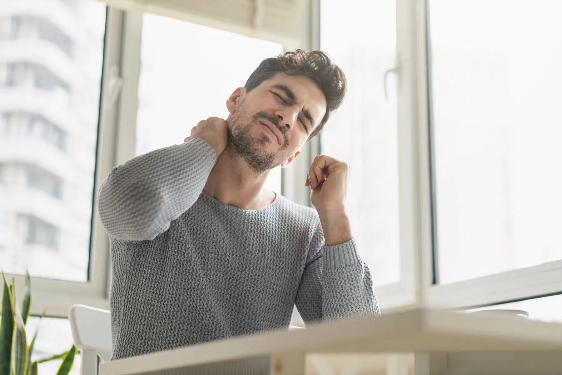 pijn in nek en schouder stress