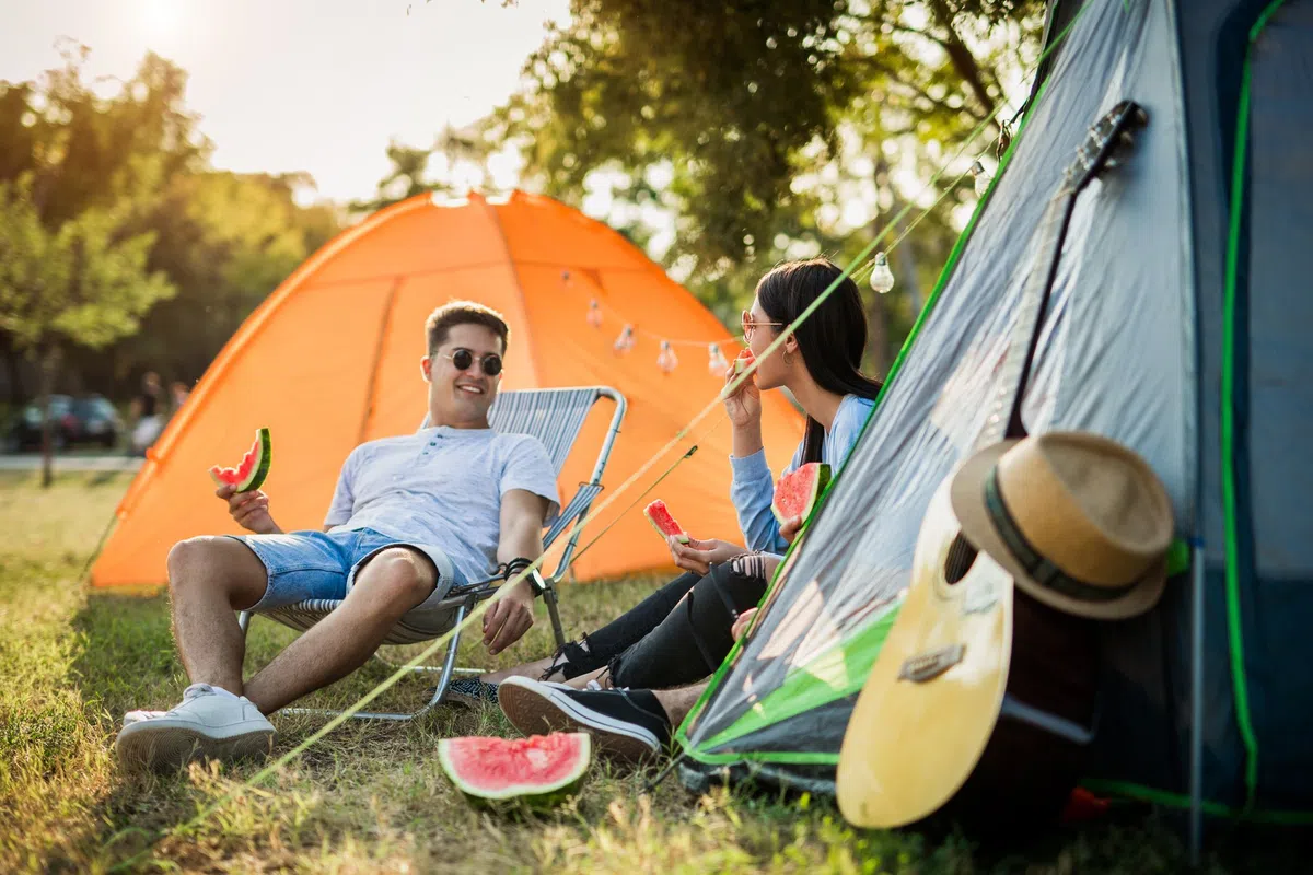Code geel: zó moet je plassen in een festival-urinoir