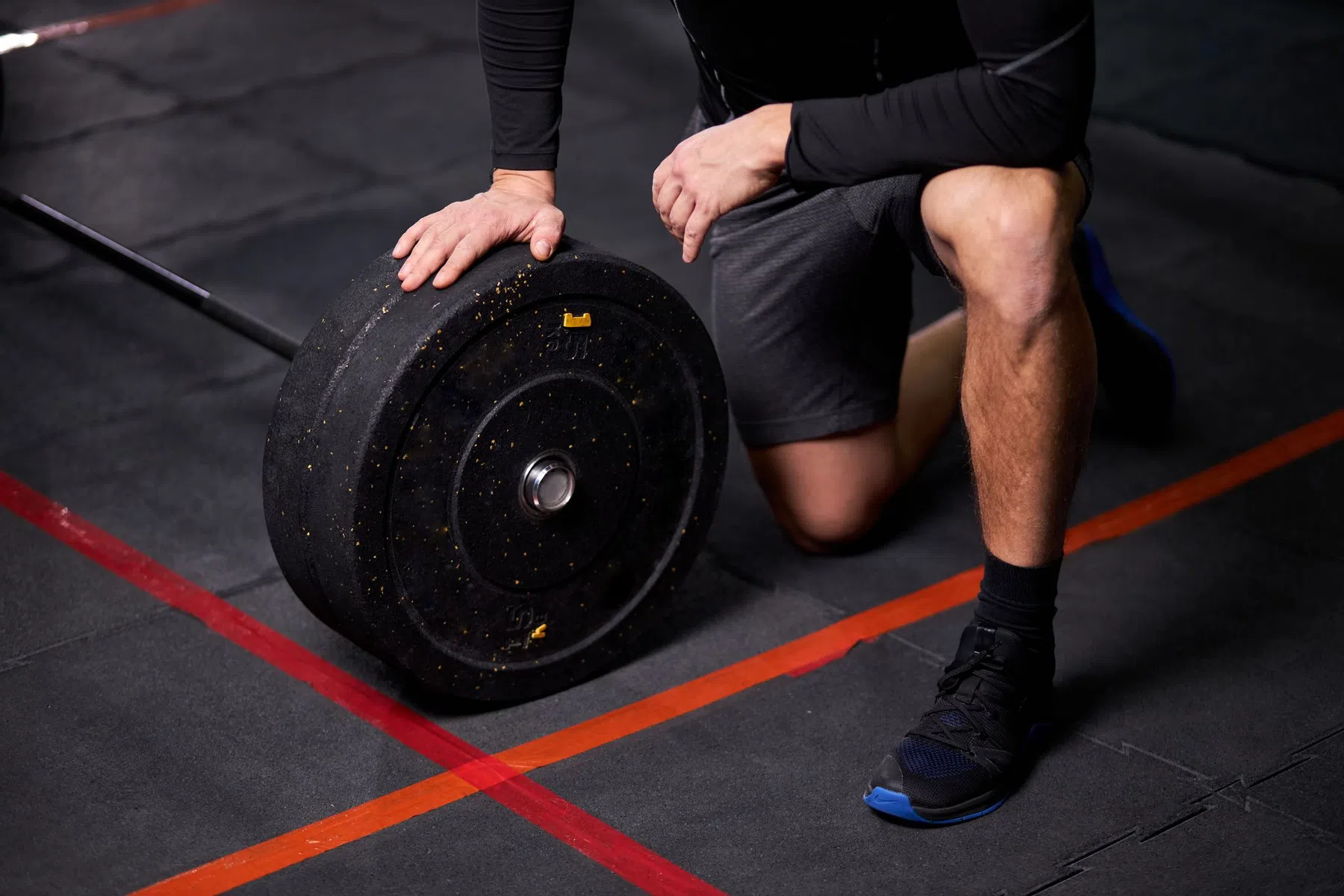 Zoveel zou een beginner moeten liften bij de squat, deadlift en bench press