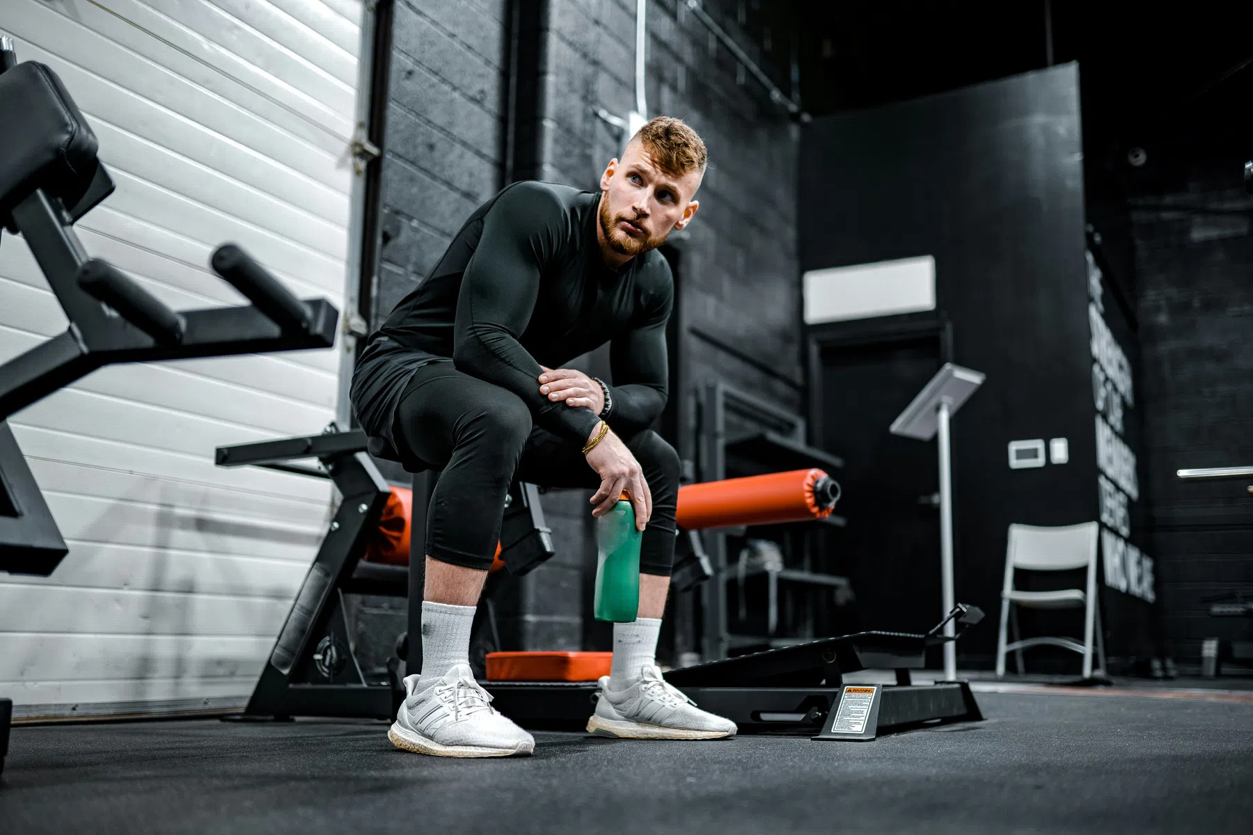 Dit is de reden dat je staart en wordt aangestaard in de sportschool