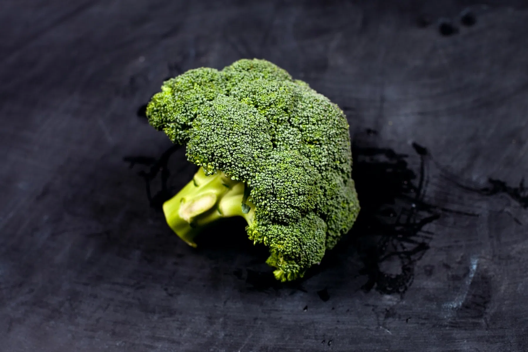 Waarom je de steel van een broccoli nooit moet weggooien