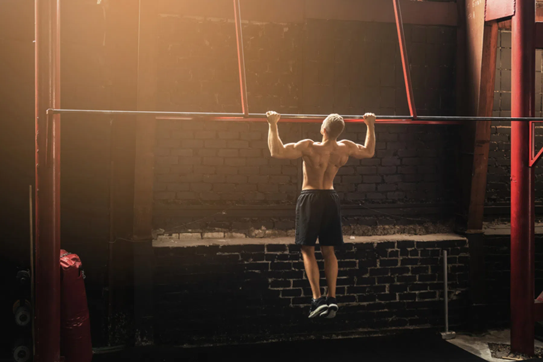 Slecht in pull-ups? 3 bijzondere trucs om kracht op te bouwen