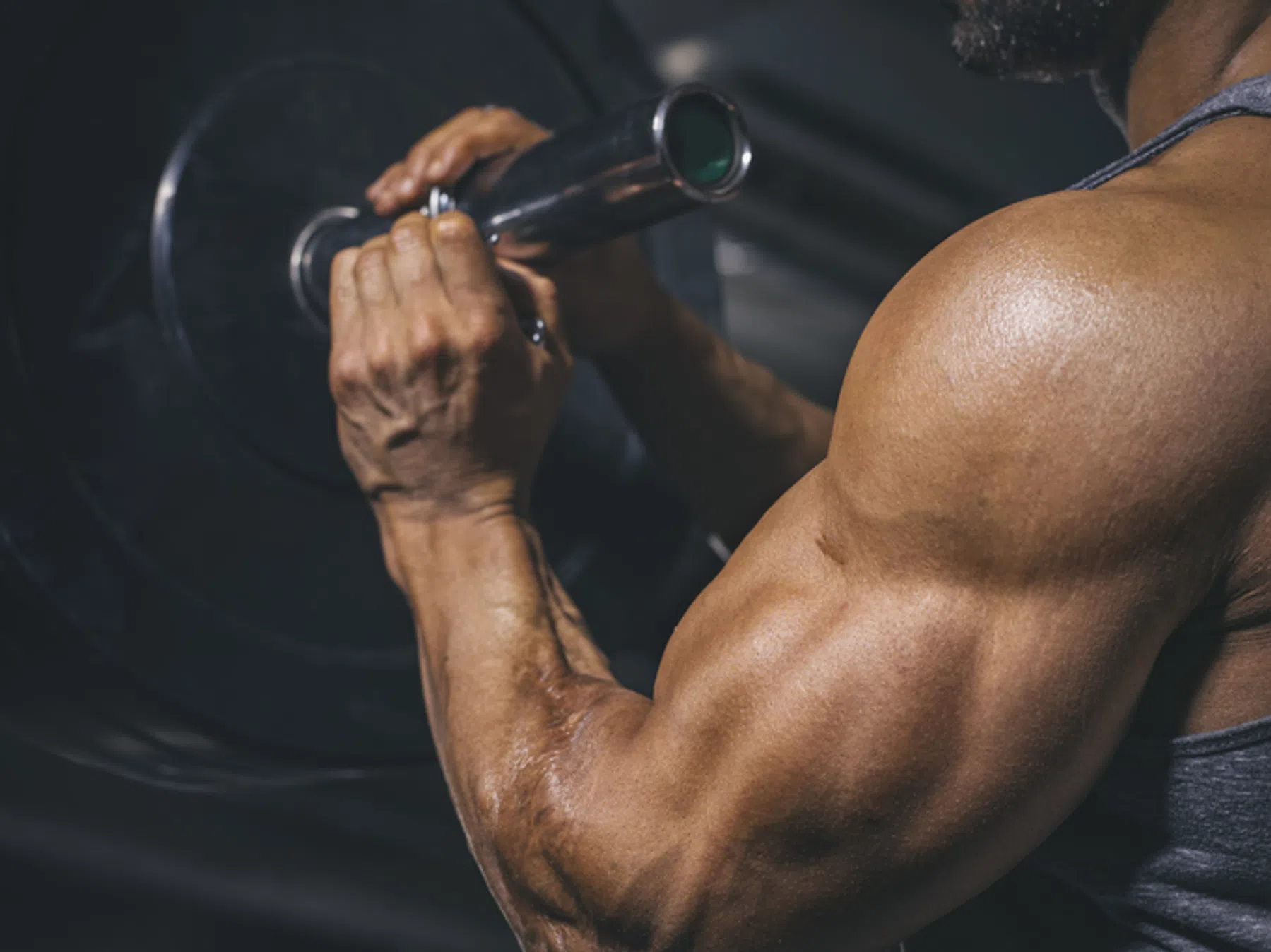 ‘Mijn armen groeien sinds ik ze train op legday’