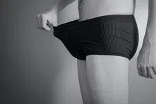 Thumbnail for article: Schokkend: dit is hoeveel mannen te dik zijn om hun eigen penis te zien