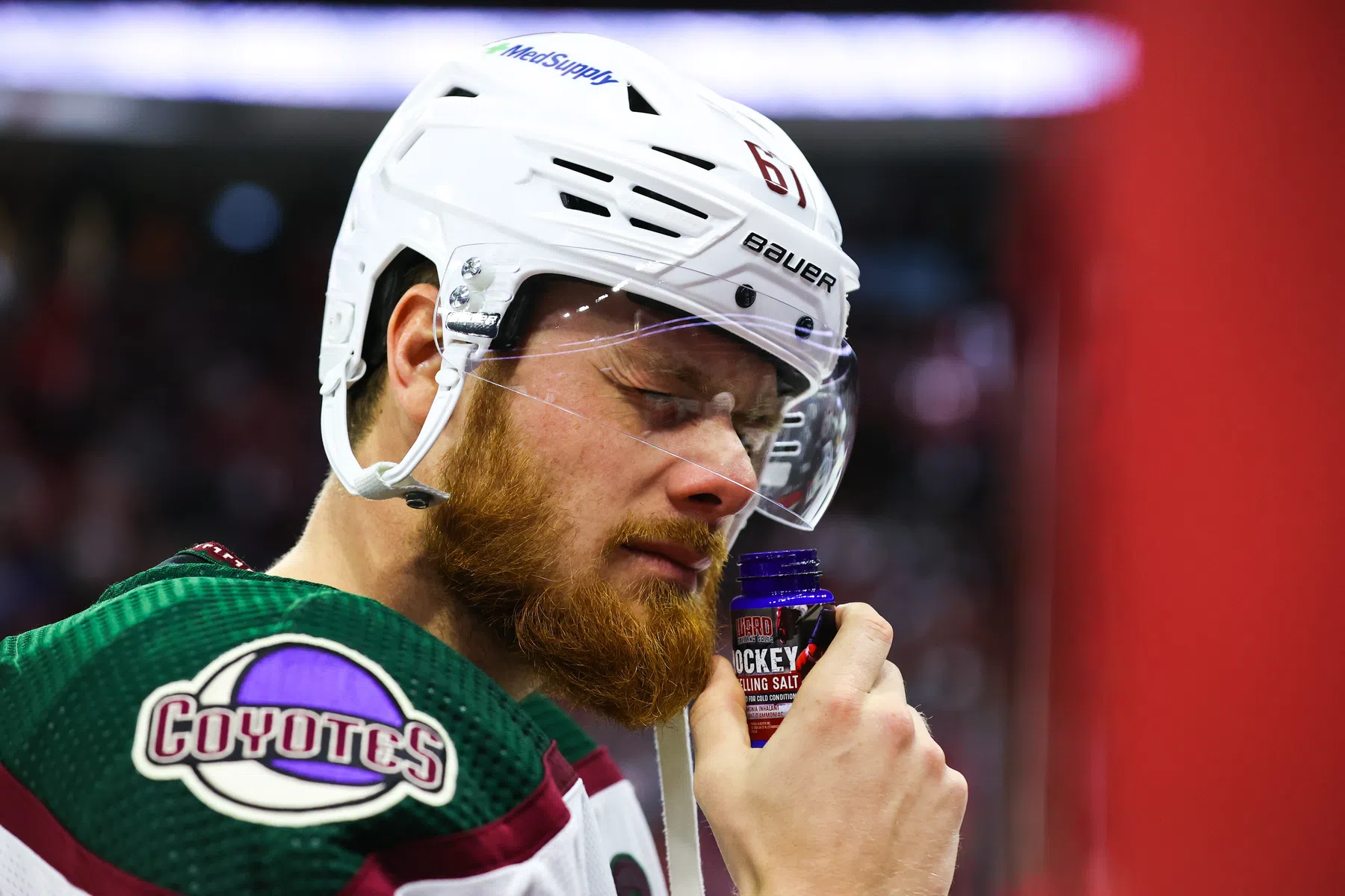 Smelling salts: dit is waarom sporters eraan ruiken