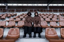 Thumbnail for article: Dit is waarom je in een regenjas moet investeren (plus de 6 beste keuzes)