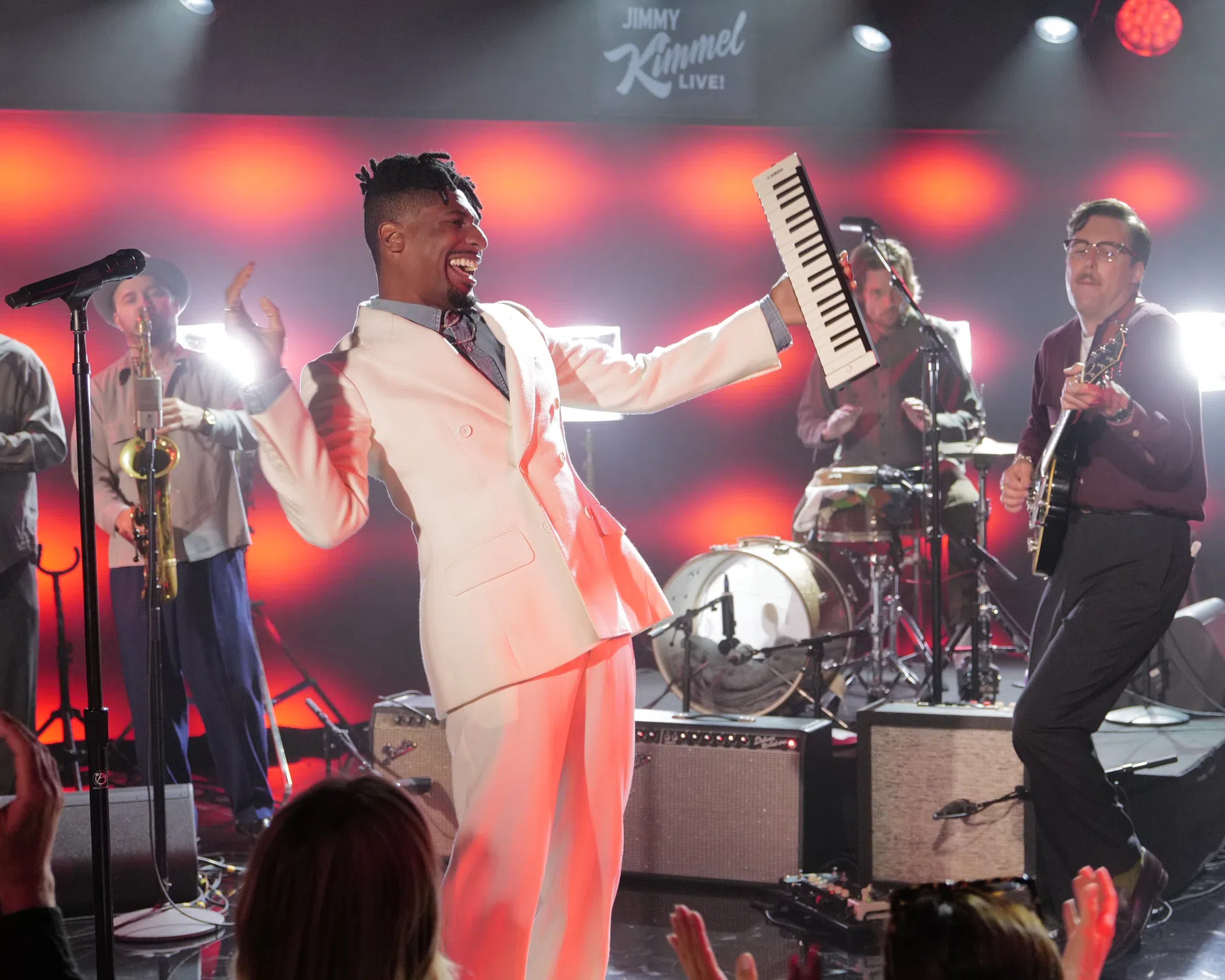 Zweten met superster en Grammy-winnaar Jon Batiste