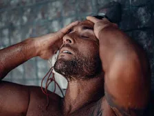 Thumbnail for article: Hoe vaak moet je je haar wassen?