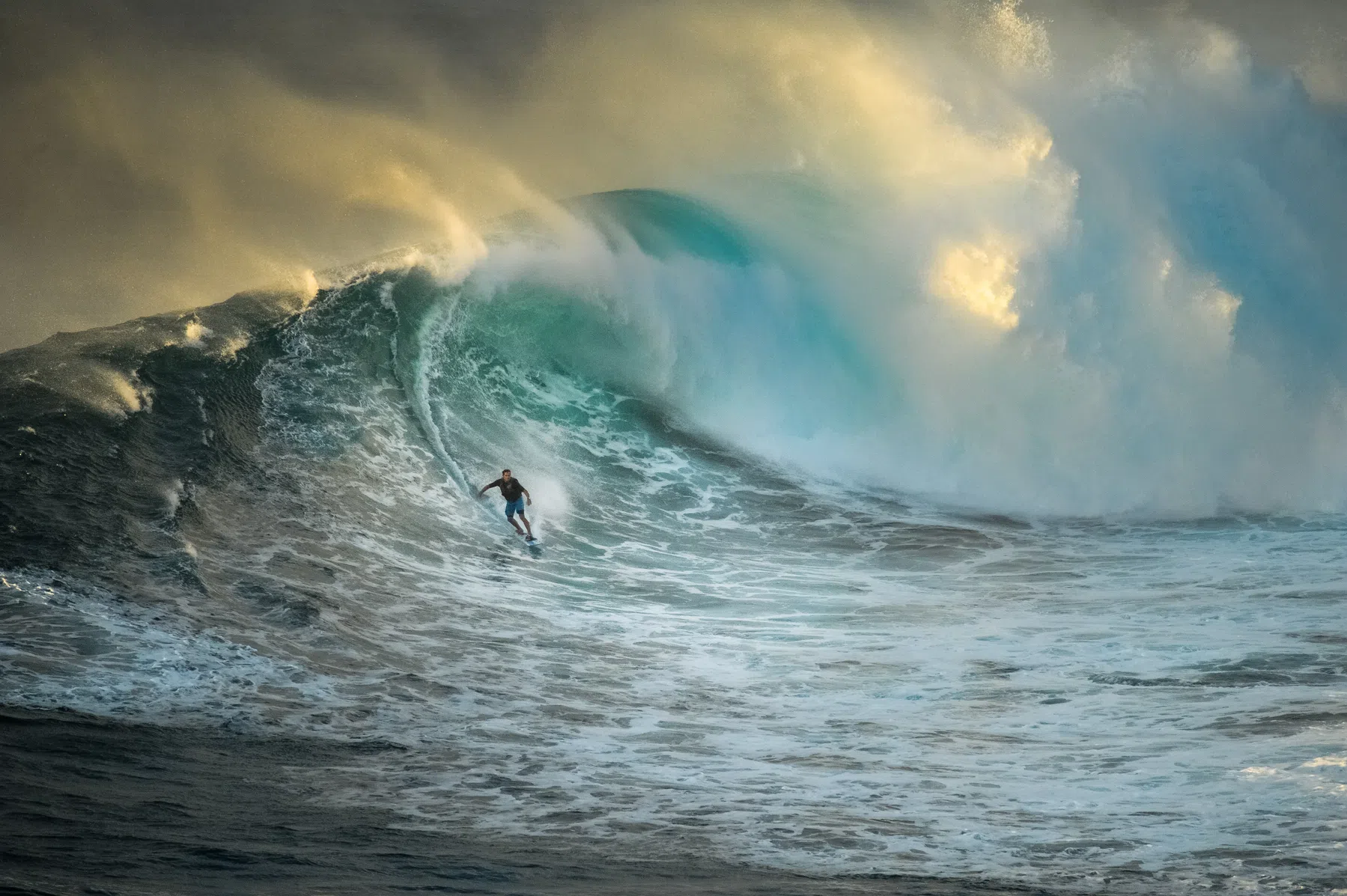 Pleidooi van een professioneel surfer om een poging te wagen