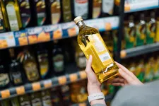 Thumbnail for article: Olijfolie kopen: waar moet je op letten in de supermarkt?