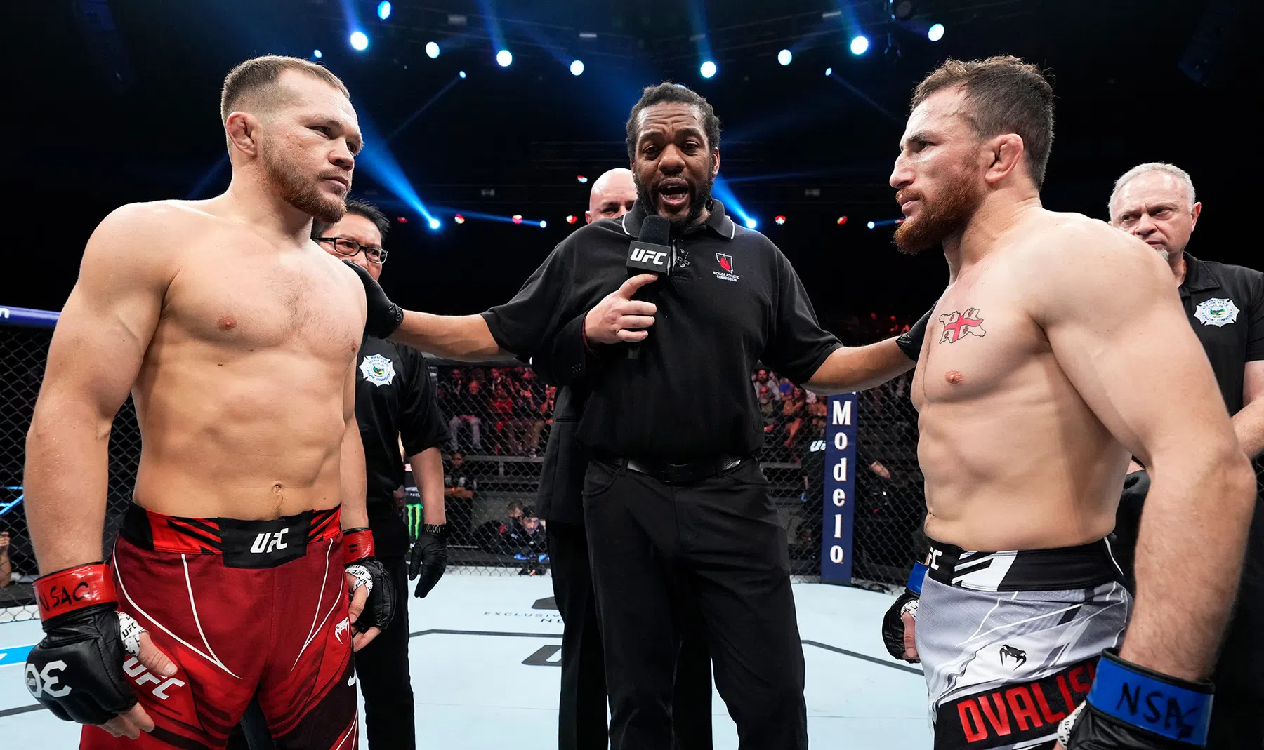 Dvalishvili en Yan stonden in 2023 ook al tegenover elkaar. De eerste won op beslissin. (Beeld: © Getty Images / Chris Unger)