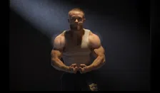 Jeff Nippard’s tips voor maximale schoudergroei