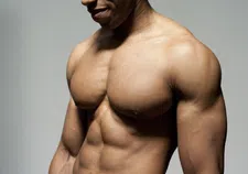 Thumbnail for article: Hoeveel sets per week moet ik mijn borstspieren trainen om spiermassa te bouwen? 