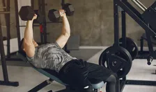 Thumbnail for article: Hoe de 2-2-2-methode mannen boven de 40 helpt om fit te blijven