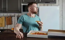 Thumbnail for article: Waarom je je soms kut voelt (en wat eten daarmee te maken heeft)