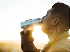 Thumbnail for article: Wat je dagelijkse energiedrankje écht met je lichaam doet