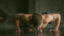 Thumbnail for article: Met deze push-up-test zie je of je een beginner of elitelifter bent