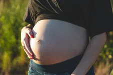 Thumbnail for article: Waarom zwangerschap een van de meest extreme fysieke prestaties van de mens is