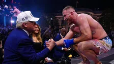 Thumbnail for article: Amerikaanse underdog wint 'Trump-feestje' UFC Freedom 250 — zie de beelden hier