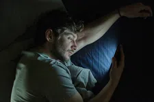 Thumbnail for article: ‘Lekker geslapen?’ Dit onderzoek legt uit hoe je jezelf moe kunt denken
