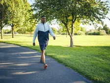 Thumbnail for article: Cardioloog is duidelijk: dit is het absolute minimumaantal stappen per dag om je hart gezond te houden