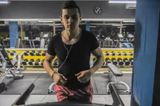 Thumbnail for article: Bijna 1 op de 4 jongens vindt zichzelf 'te dun', blijkt uit nieuw onderzoek