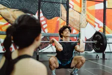 Thumbnail for article: Hoeveel squats moet je kunnen? Zo fit zijn je benen op jouw leeftijd