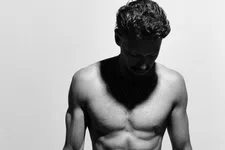 Thumbnail for article: Zo veranderde Rolf Sanchez zijn relatie met voeding: ‘Ik zie het nu als brandstof’